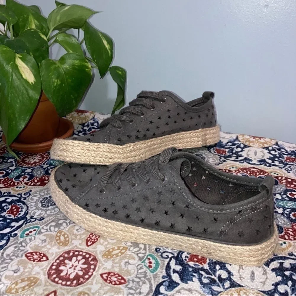 Universal Thread, Grey Jenna Star Espadrilles, Laser Cut Stars, Target Women’s 6